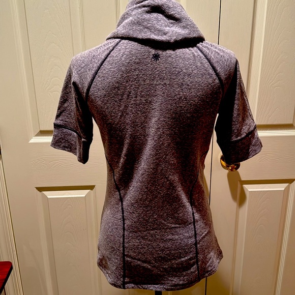 ATHLETA TOP - Picture 5 of 5